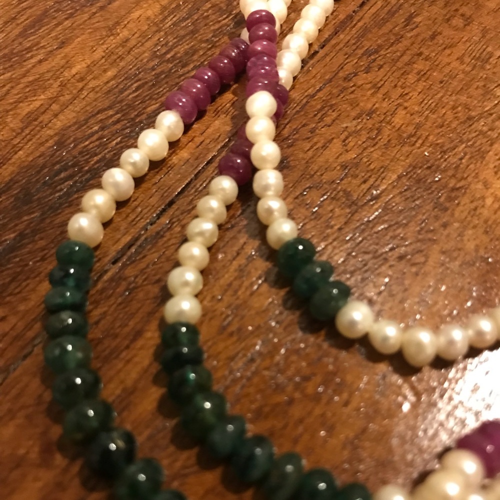 RARE Freshwater Pearls/Rubies/Emerald Necklace - Picture 3 of 9